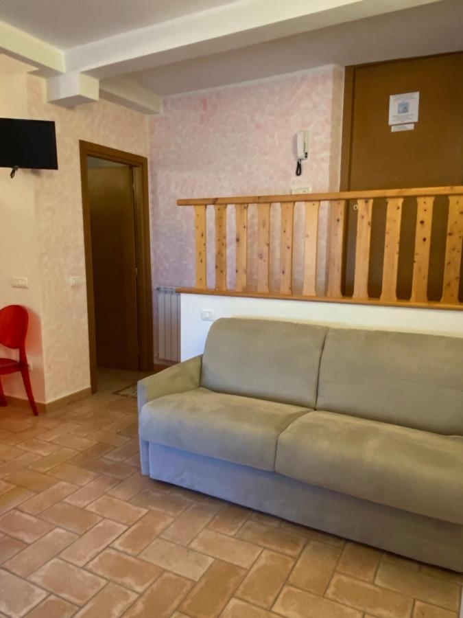 Mini Appartamenti Nonna Nella Barbarasco Exterior foto