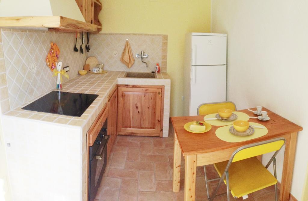Mini Appartamenti Nonna Nella Barbarasco Exterior foto