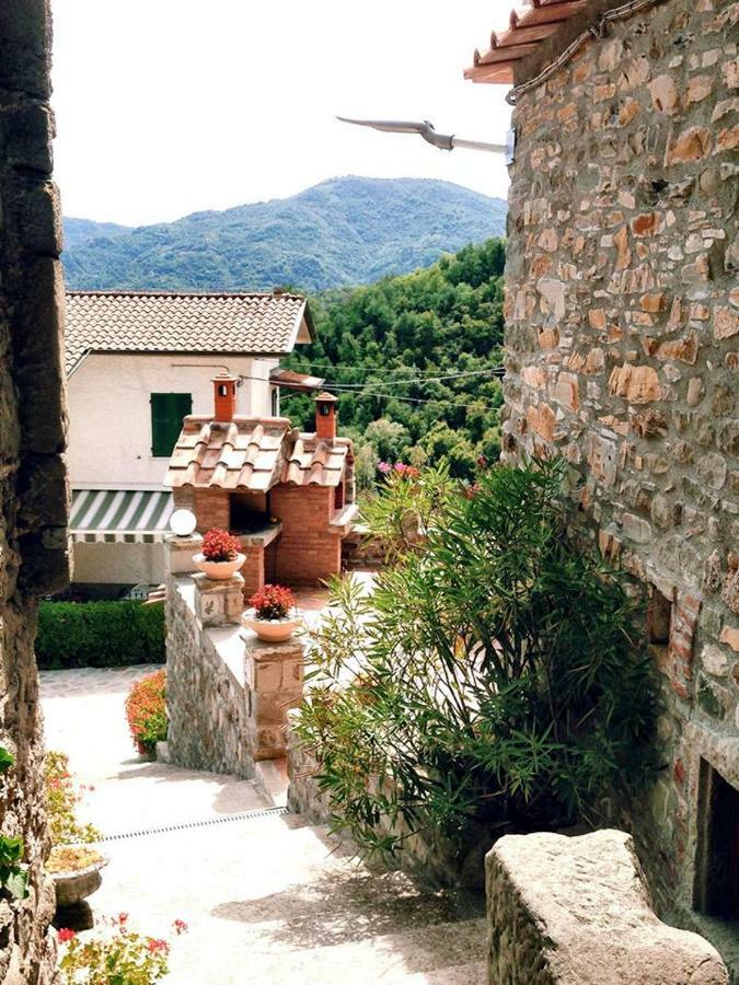 Mini Appartamenti Nonna Nella Barbarasco Exterior foto