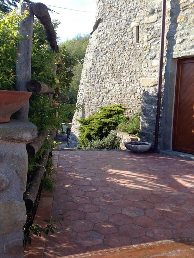 Mini Appartamenti Nonna Nella Barbarasco Exterior foto
